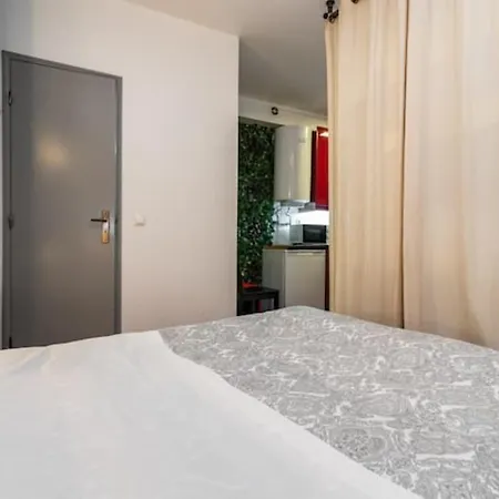 Bright Studip Apartment In The Heart Of Lisbon Апартаменты