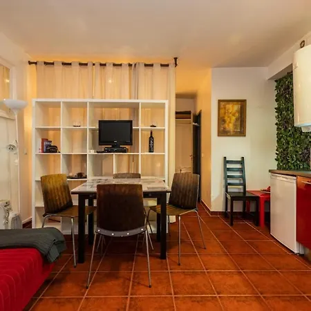 Bright Studip Apartment In The Heart Of Lisbon * Lisboa