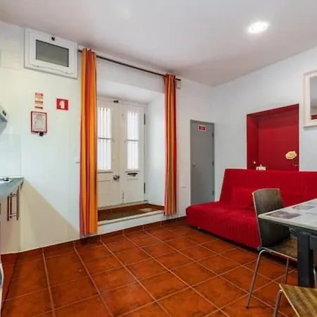 شقة Bright Studip Apartment In The Heart Of Lisbon *