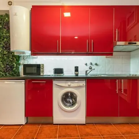 Bright Studip Apartment In The Heart Of Lisbon