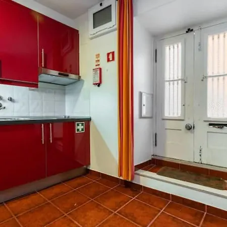 Bright Studip Apartment In The Heart Of Lisbon * Lisboa
